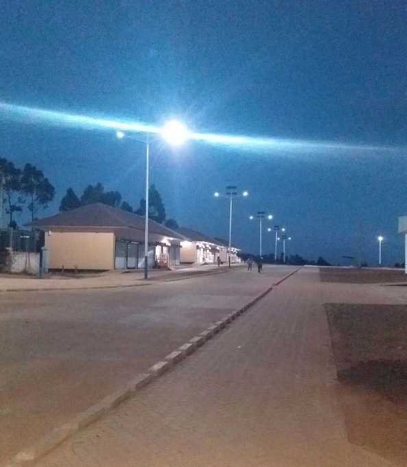 郾城区非洲科特迪瓦太阳能路灯工程